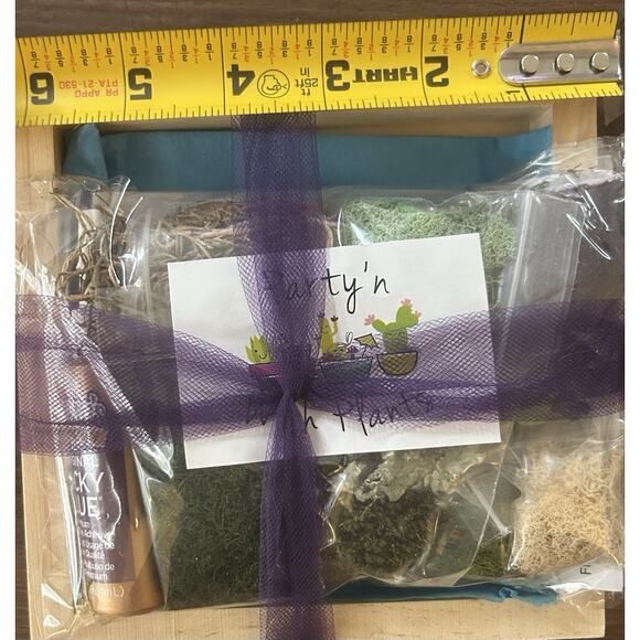 DIY Craft Party’n With Plants Moss Wall Art Kit - Picture 3 of 3